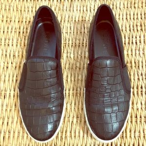 1.State women’s slip on shoes